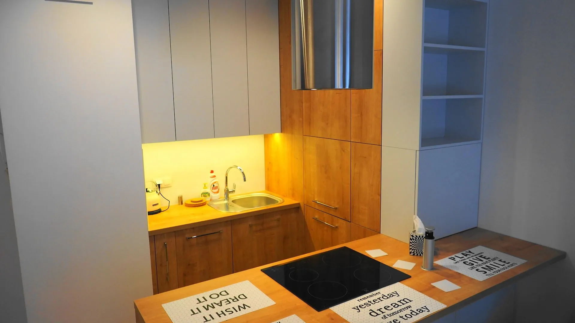 Magazynowa Airport Apartments Warsaw Poland